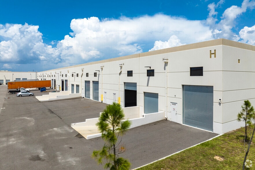 More Photos Of 4610-4630 Eagle Falls Pl, Tampa Warehouse For Lease