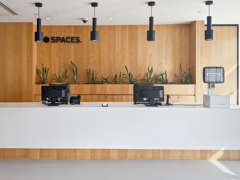 More Photos Of 801 Brickell Ave, Miami Coworking Space