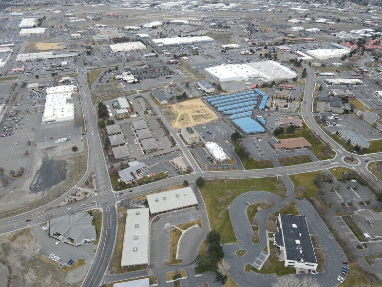 More Photos Of 8203 W Quinault Ave, Kennewick Office For Lease
