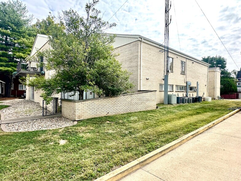 More Photos Of , Decatur Unknown For Sale