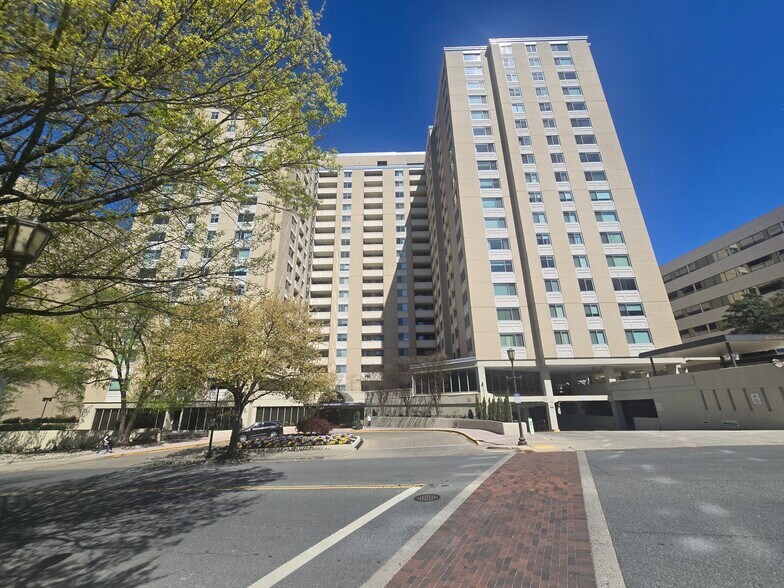 More Photos Of 4601 N Park Ave, Chevy Chase Apartments For Sale
