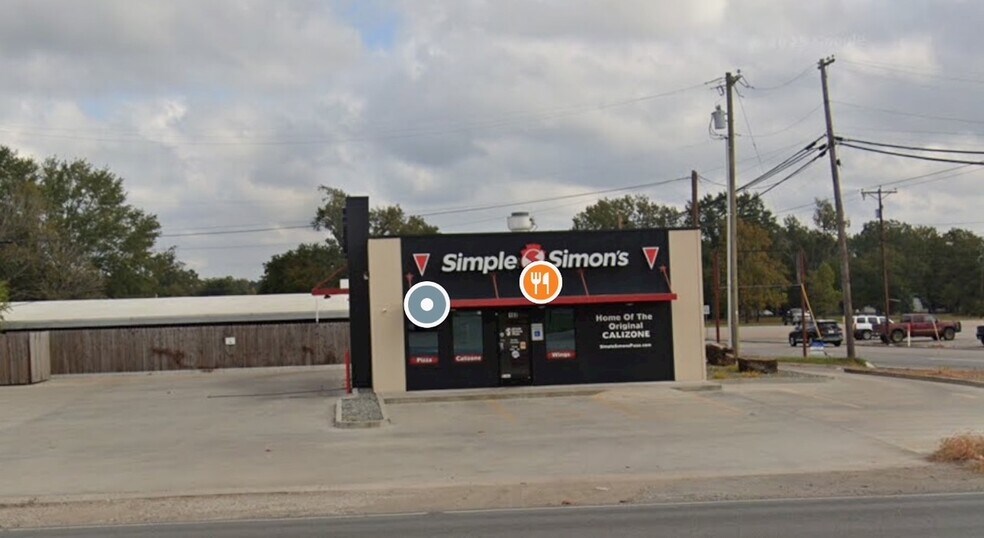 Primary Photo Of 102 N US Highway 69, Huntington Fast Food For Sale