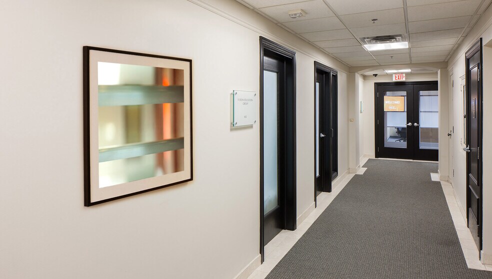 More Photos Of 77 Monroe Center St NW, Grand Rapids Medical For Lease