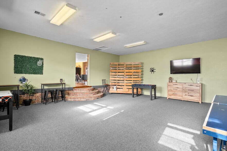 More Photos Of 25715 Highway 17, Waynesville Specialty For Sale