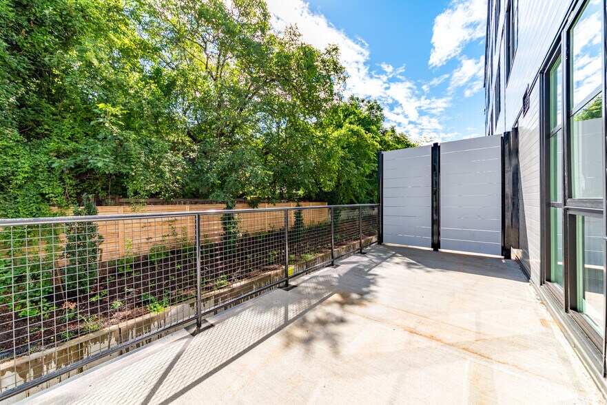 More Photos Of 4750 N Albina Ave, Portland Apartments For Sale