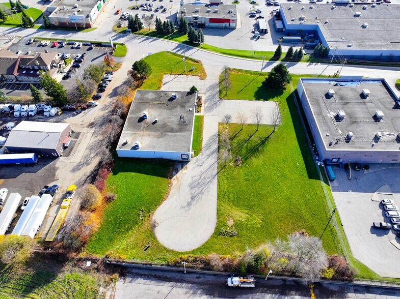 More Photos Of 59 Montclair Dr, Woodstock Warehouse For Sale