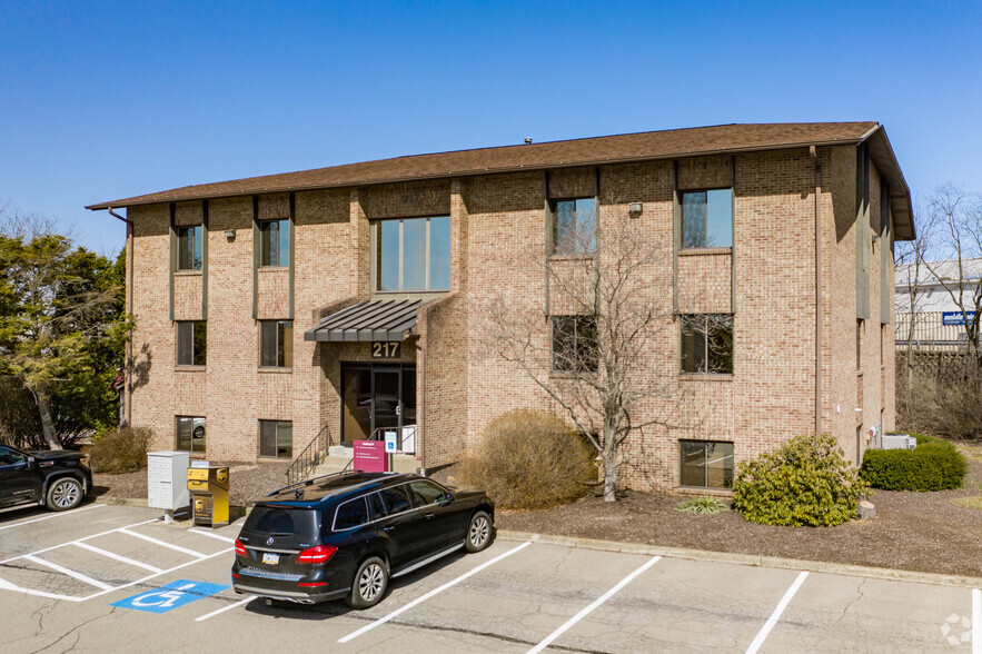 Primary Photo Of 217 Executive Dr, Cranberry Township Office For Sale