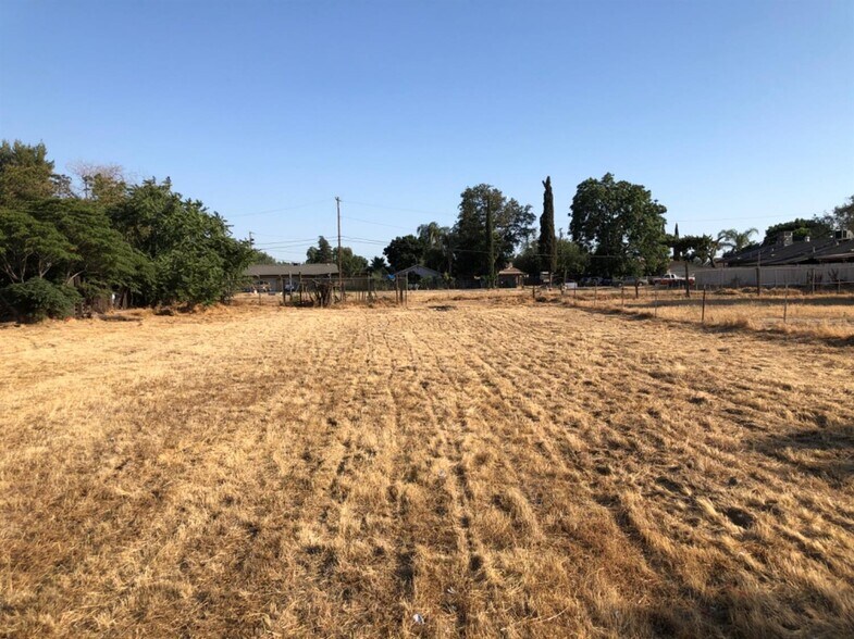More Photos Of 2505 W Dakota Ave, Fresno Land For Sale