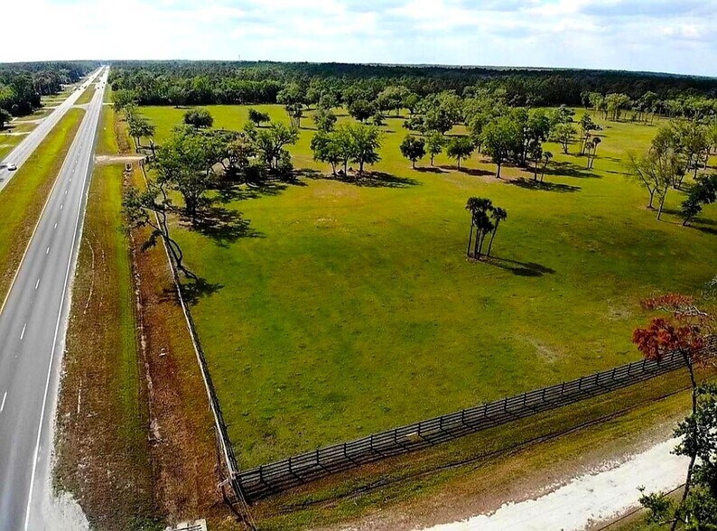 More Photos Of 25345 E Colonial Dr, Christmas Land For Sale