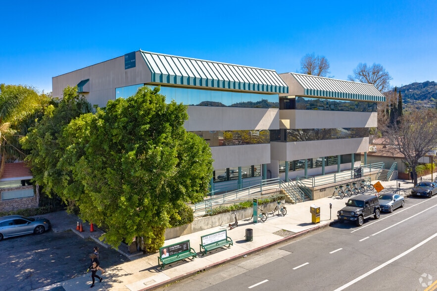 More Photos Of 4370 Tujunga Ave, Studio City Loft Creative Space For Lease