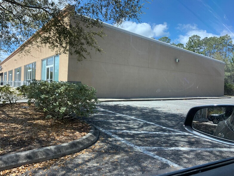 More Photos Of 2255 Dunn Ave, Jacksonville Storefront Retail Office For Lease