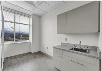 More Photos Of 2497 S Roane St, Harriman Medical For Lease