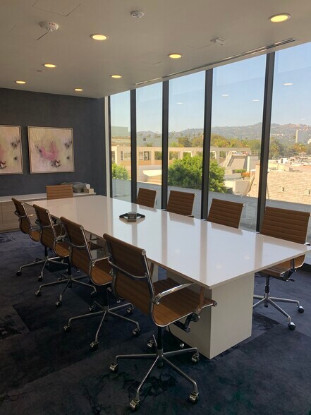 More Photos Of 433 N Camden Dr, Beverly Hills Coworking Space