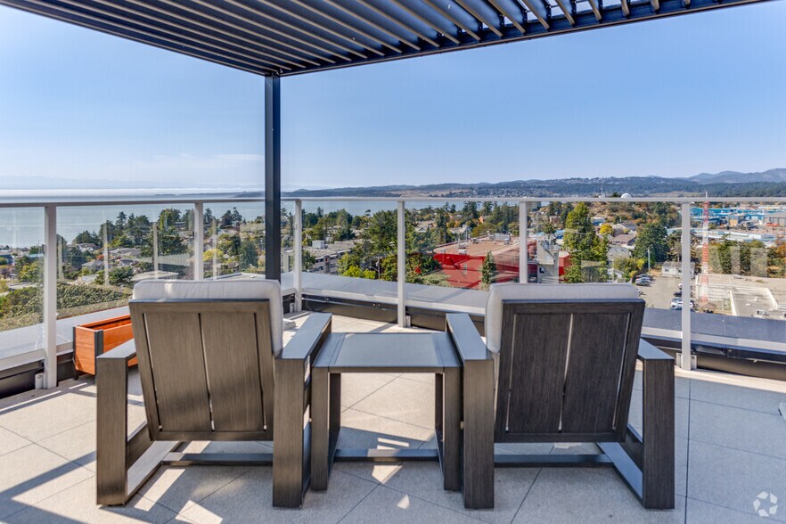 More Photos Of 612 Constance Av, Esquimalt Apartments For Lease