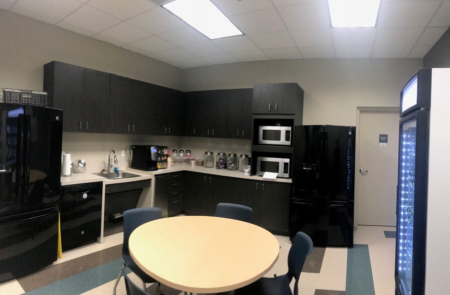 More Photos Of 6855 Deerpath Rd, Elkridge Office For Lease