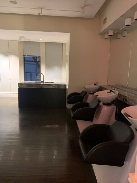 More Photos Of 254 Fifth Ave, New York Office For Lease