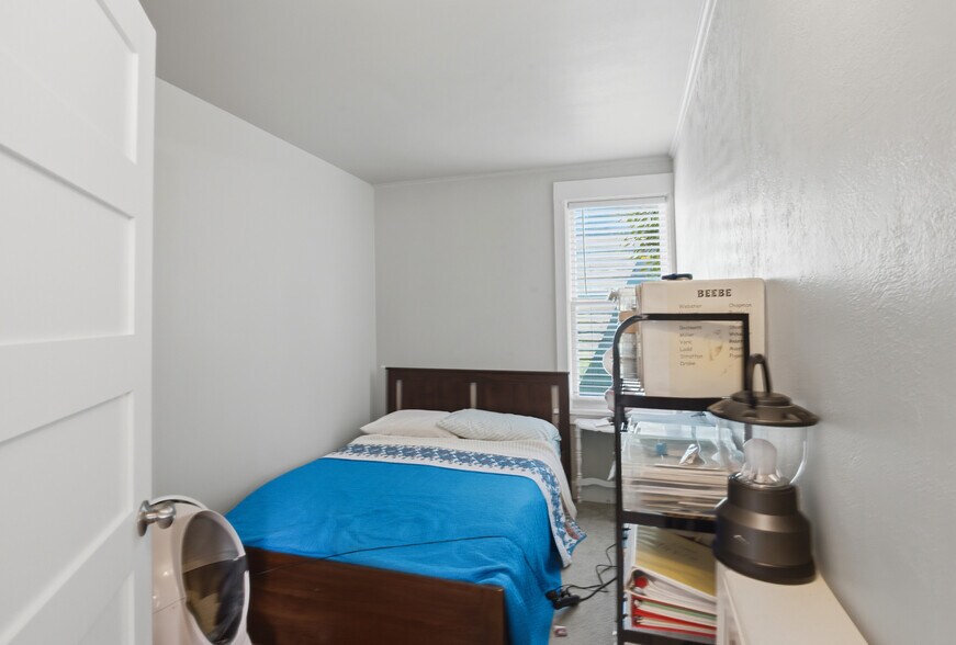 More Photos Of 308 High St, Oregon City Multifamily For Sale