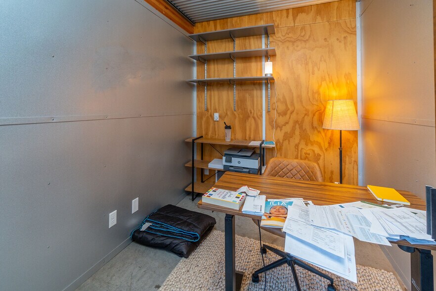 More Photos Of 626 NW Arizona Ave, Bend Office For Sale