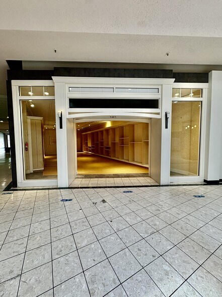More Photos Of 40 Catherwood Rd, Ithaca General Retail For Lease