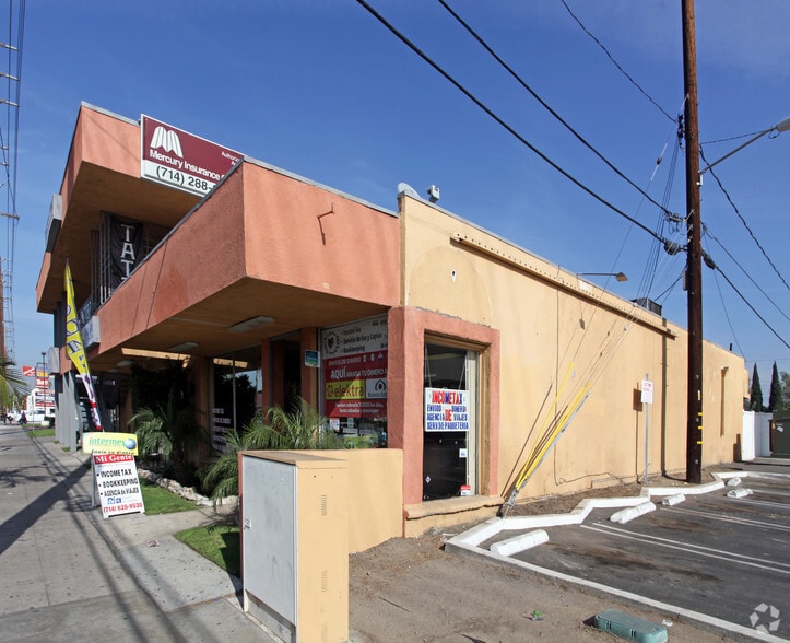 Primary Photo Of 1149-1163 N Tustin St, Orange General Retail For Lease