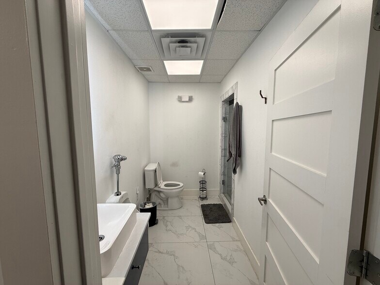More Photos Of 12626A Dairy Ashford, Sugar Land Industrial For Sale
