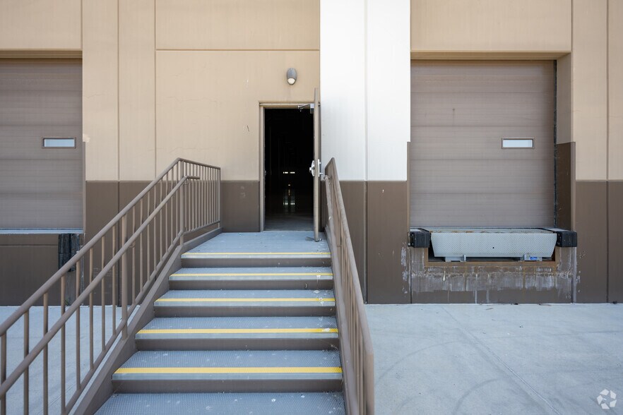 More Photos Of 400 Boone Dr, American Canyon Unknown For Lease