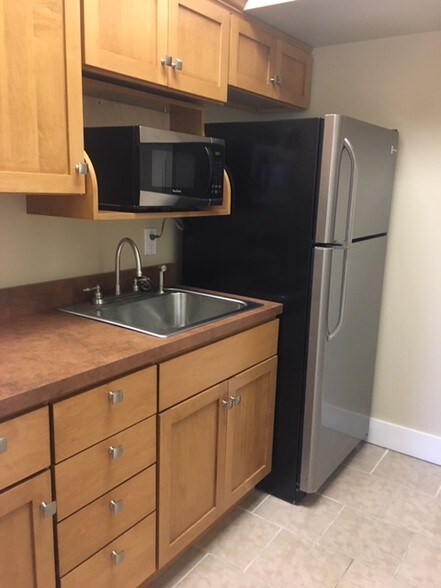 More Photos Of 8 Capitol St, Charleston Loft Creative Space For Lease