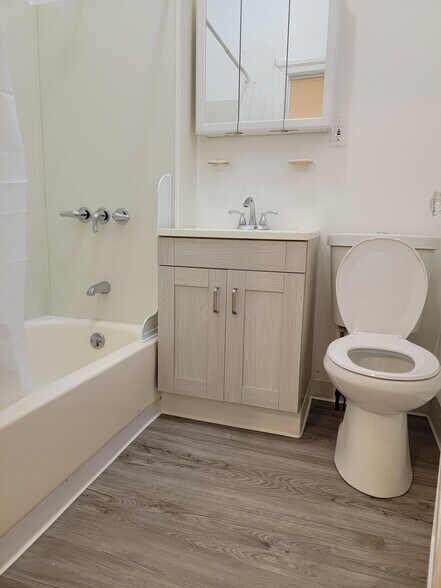 More Photos Of 429 Main St, Darby Apartments For Sale