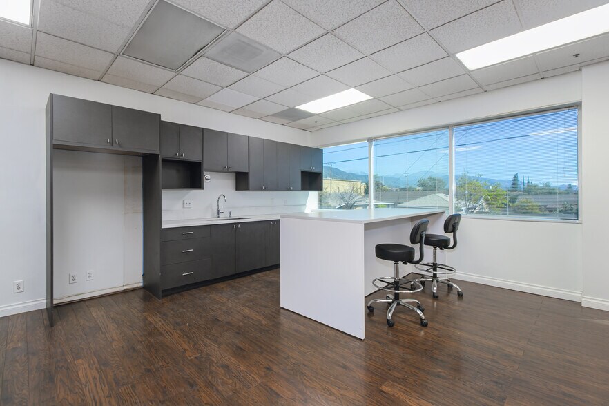 More Photos Of 1151 W 5th St, Azusa Medical For Sale