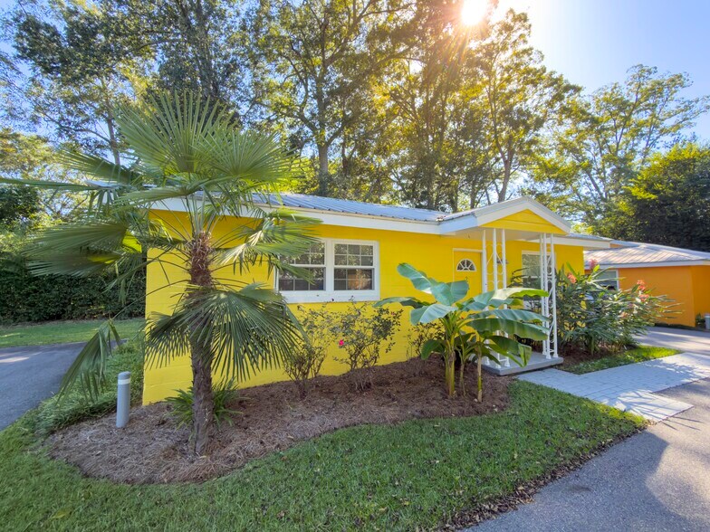 More Photos Of 559 Pulaski St, Athens Specialty For Sale