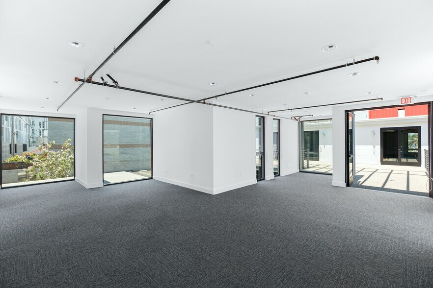 More Photos Of 13402-13412 Beach Ave, Marina Del Rey Loft Creative Space For Lease