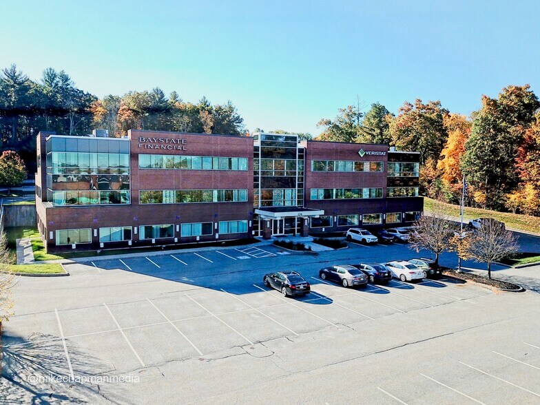 More Photos Of 134 Turnpike Rd, Southborough Medical For Lease