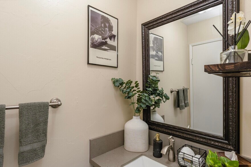 More Photos Of 457 Spencer St, Monterey Apartments For Sale