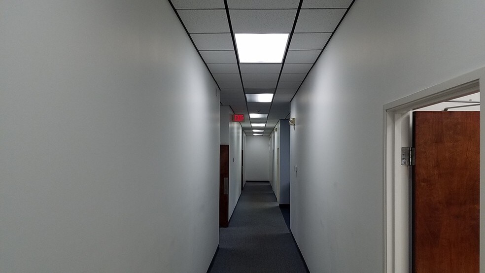 More Photos Of 8208 Salyer Dr, Wallops Island Office For Lease