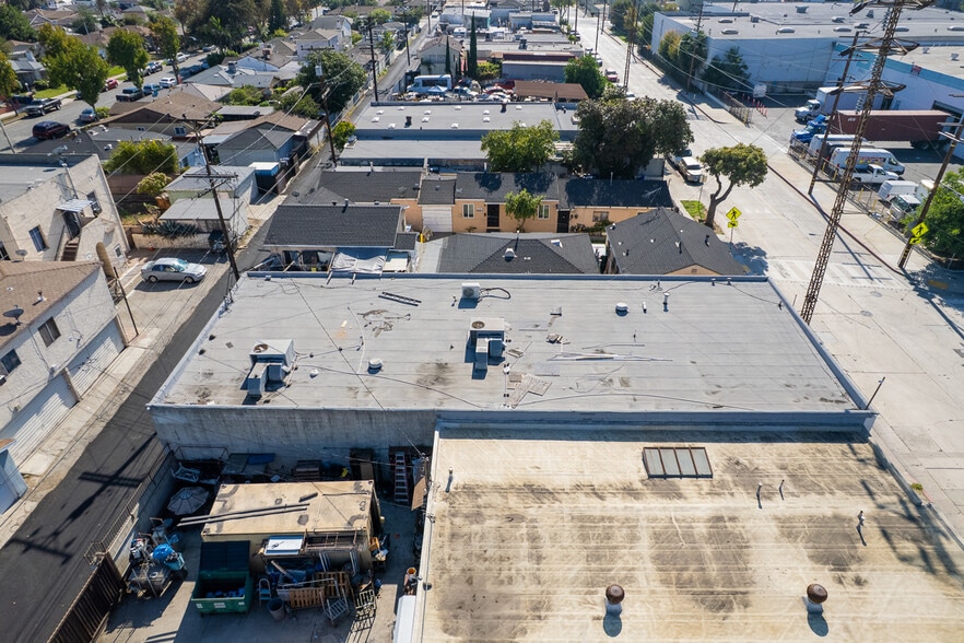 More Photos Of 1412 S Gerhart Ave, Commerce Warehouse For Sale
