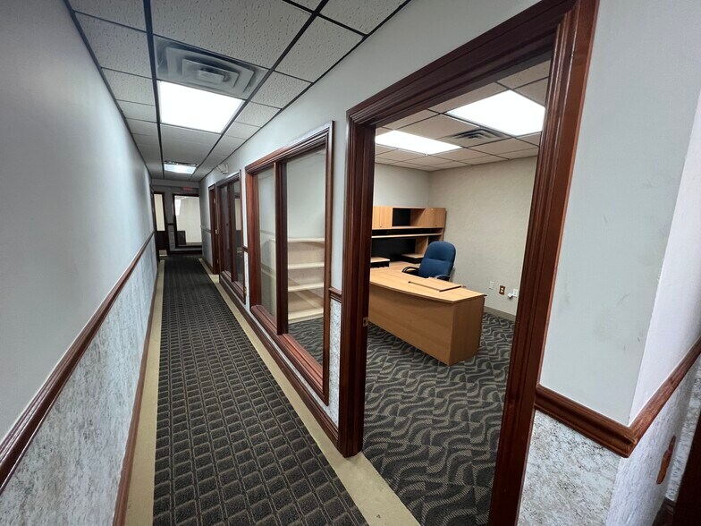 More Photos Of 2095 N Andrews Ave, Pompano Beach Light Manufacturing For Lease