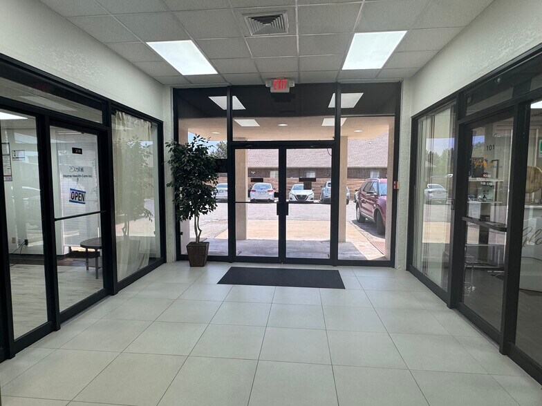 More Photos Of 2828 NW 57th St, Oklahoma City Office For Sale