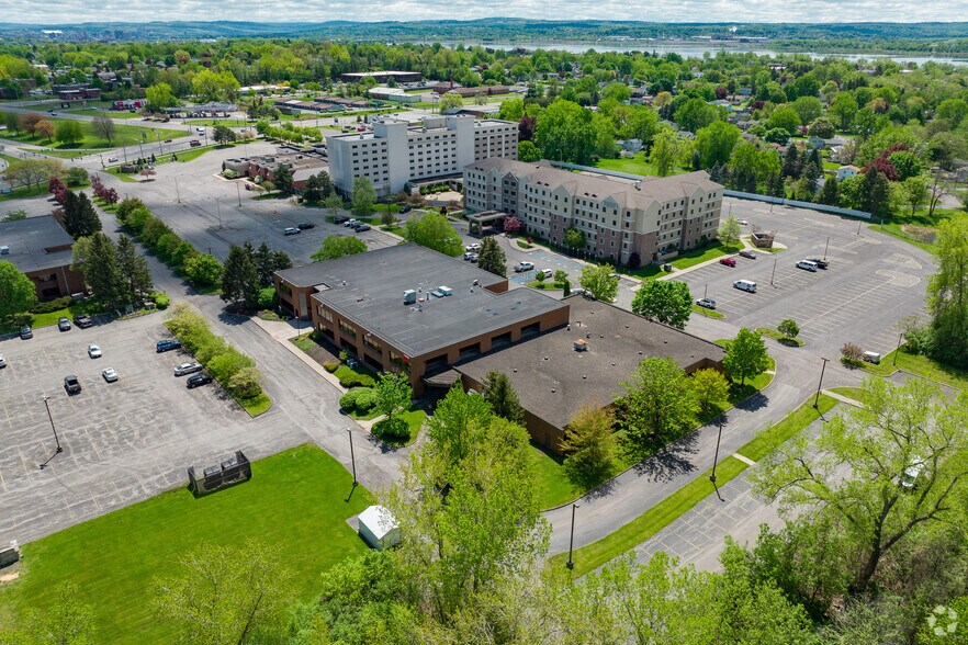 More Photos Of 445 Electronics Pky, Liverpool Office For Lease