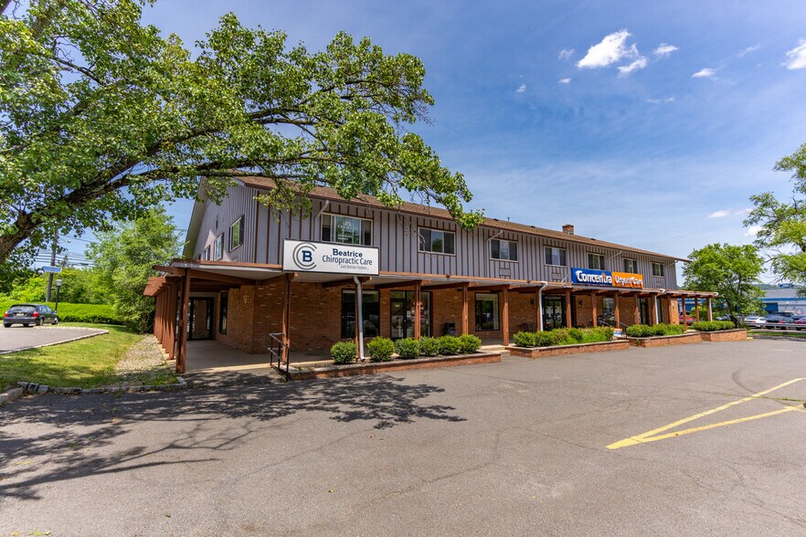 More Photos Of 350 Grove St, Bridgewater Medical For Sale