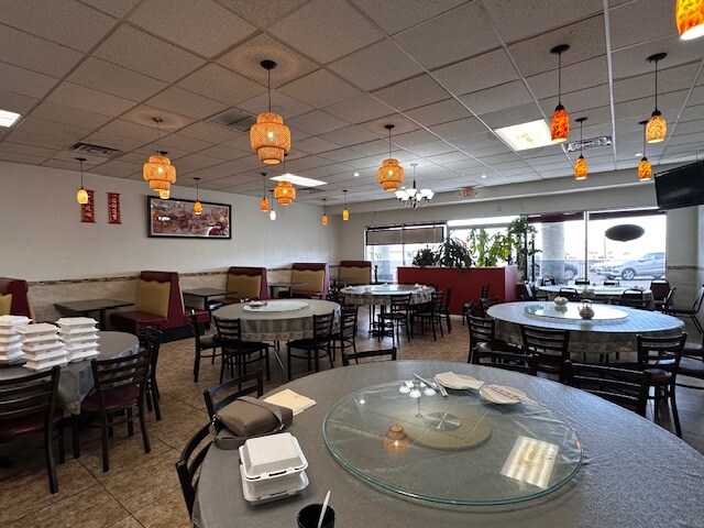 More Photos Of 6820 Spring Mountain Rd, Las Vegas General Retail For Lease