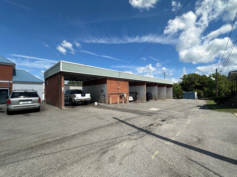 More Photos Of 910 W Washington St, Suffolk Freestanding For Sale