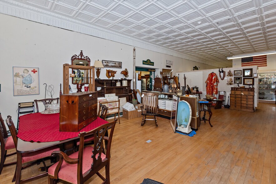 More Photos Of 109 Main St, Putnam General Retail For Sale