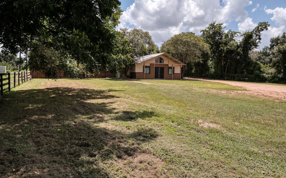 More Photos Of 30291 FM 1488 Rd, Waller Lodge Meeting Hall For Sale