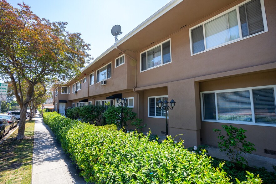 More Photos Of 200 S Madison Ave, Pasadena Apartments For Sale