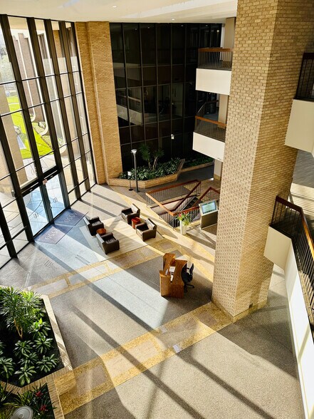 More Photos Of 4550 Post Oak Place Dr, Houston Office For Sale