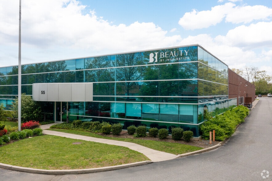 More Photos Of 55 Mall Dr, Commack Distribution For Sale