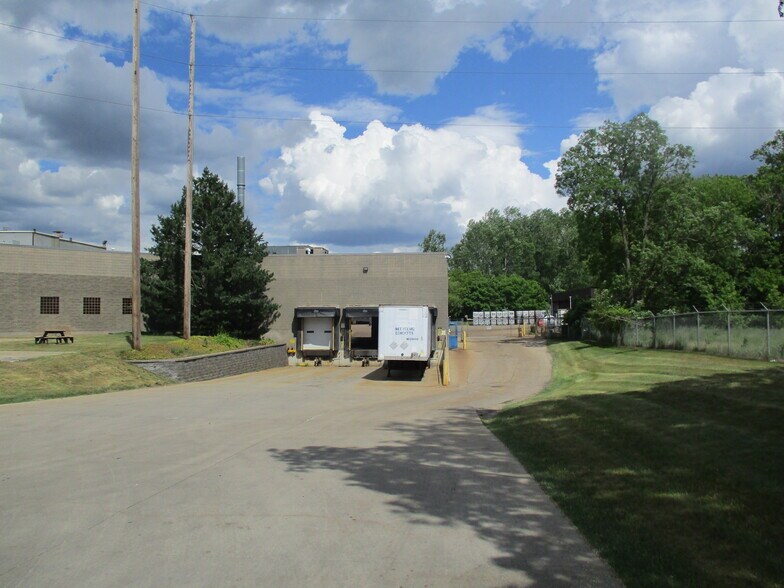 More Photos Of 200 Maple St, Sparta Manufacturing For Sale