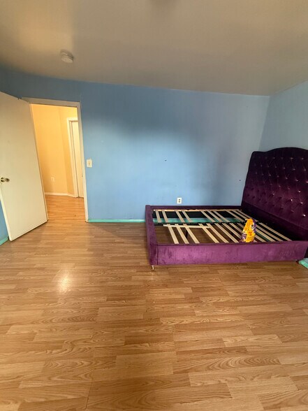 More Photos Of 2621-2623 Westfield Ave, Camden Storefront Retail Residential For Sale