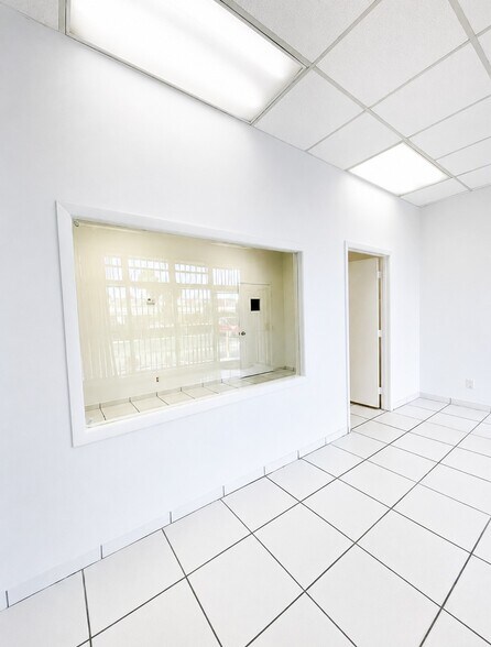 More Photos Of 3100 NW 72nd Ave, Miami Warehouse For Sale