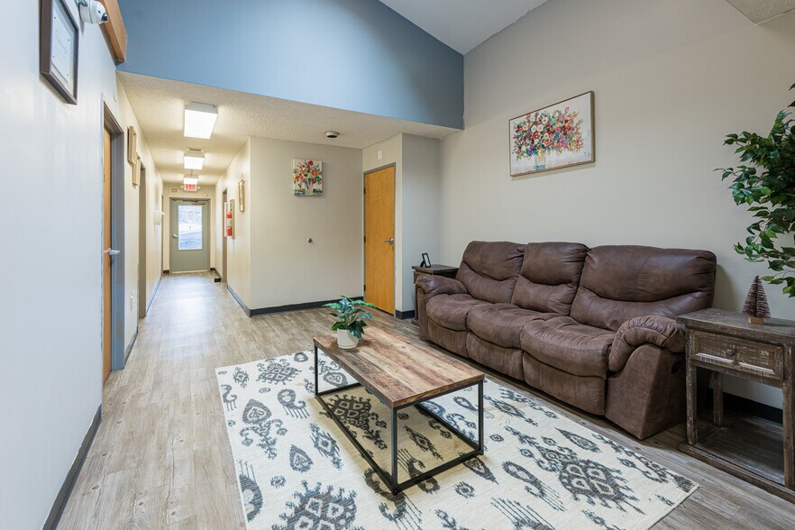 More Photos Of 90 Asheland Ave, Asheville Medical For Sale